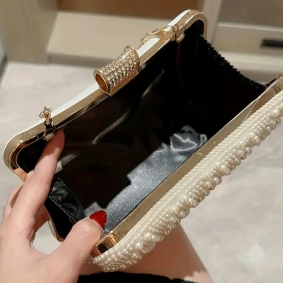 🐎NEW! Pearl-Embellished Cream Handbag Formal Clutch - Picture 3 of 4